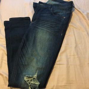 SALE! NWOT Express Distressed High-Waisted Legging